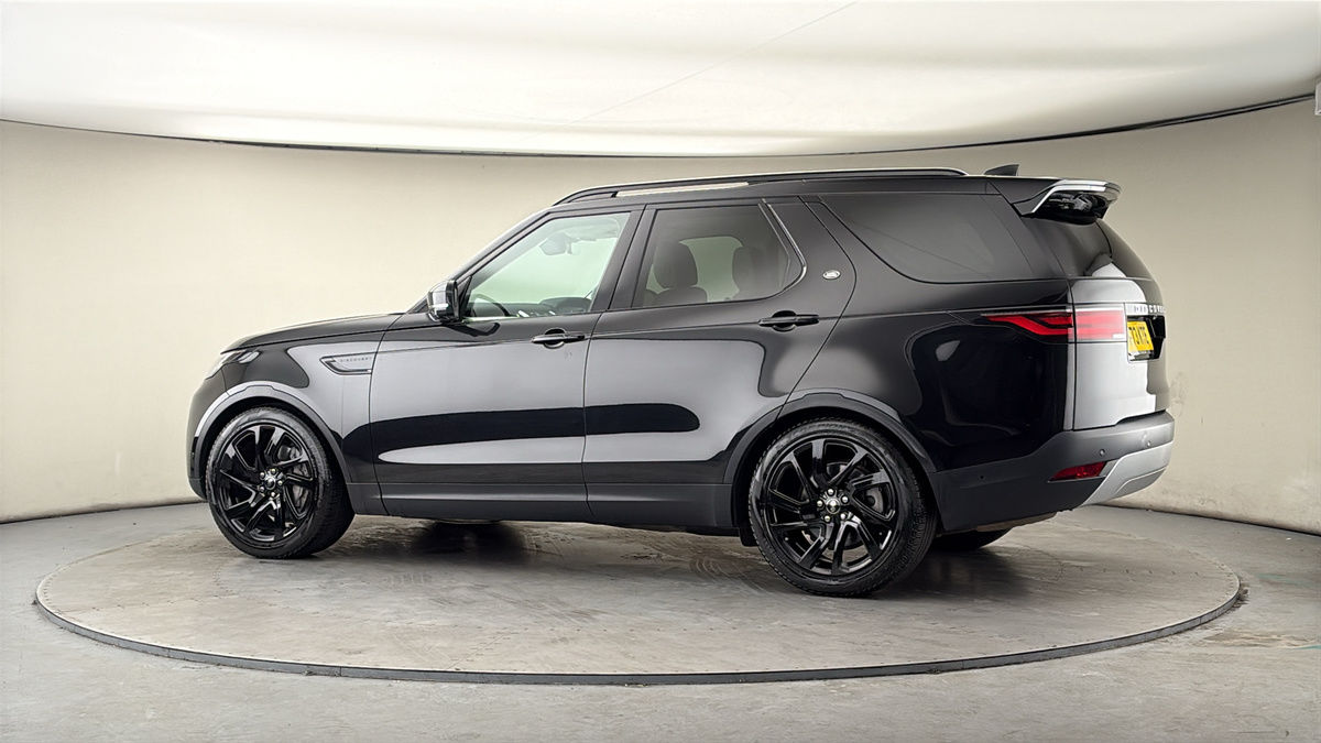 More views of Land Rover Discovery