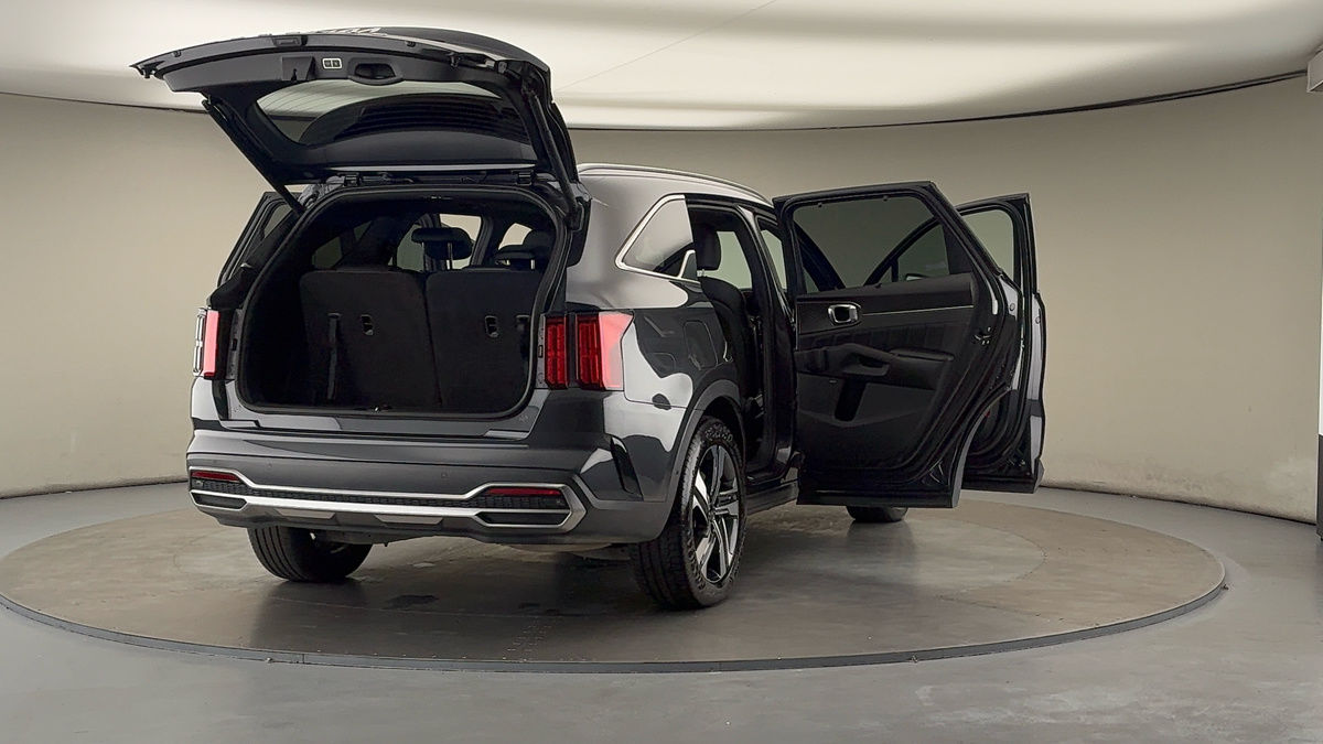 More views of Kia Sorento