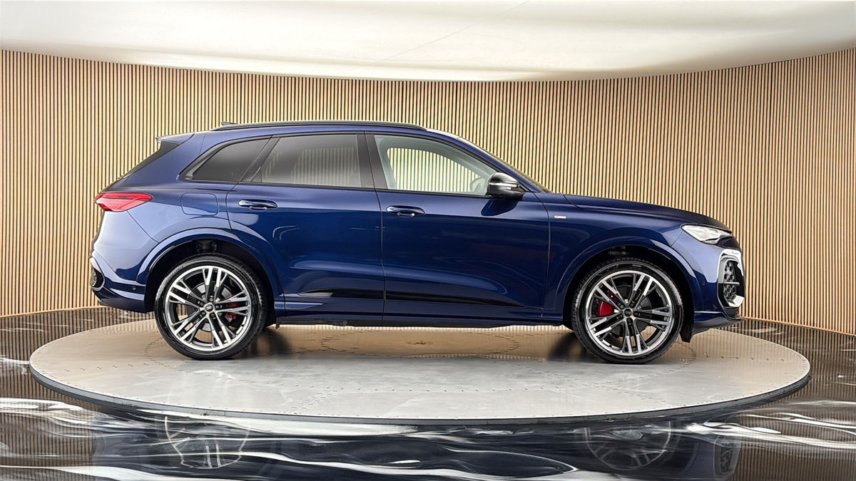 Audi Q5 Image 16