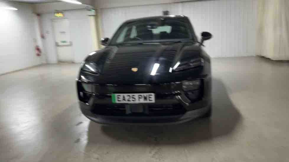 More views of Porsche Macan