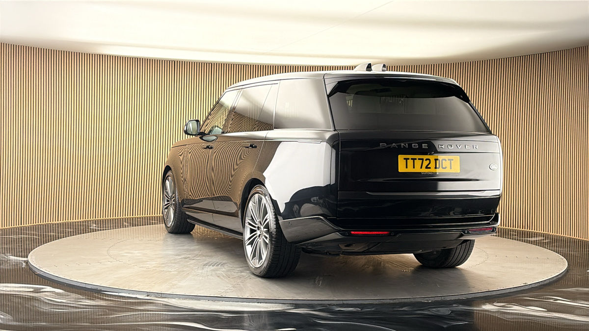 More views of Land Rover Range Rover