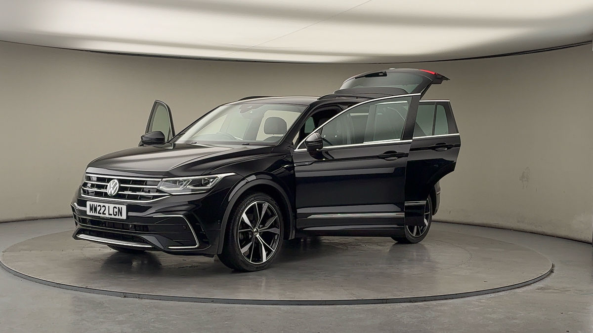 More views of Volkswagen Tiguan