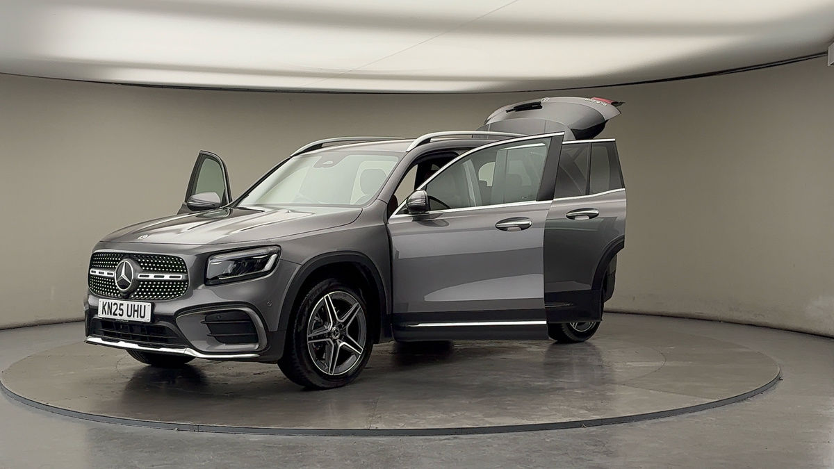 More views of Mercedes-Benz GLB