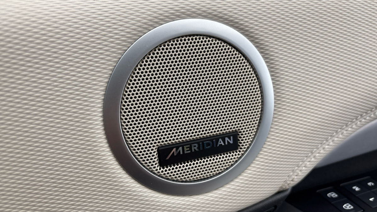 Land Rover Discovery Image 26