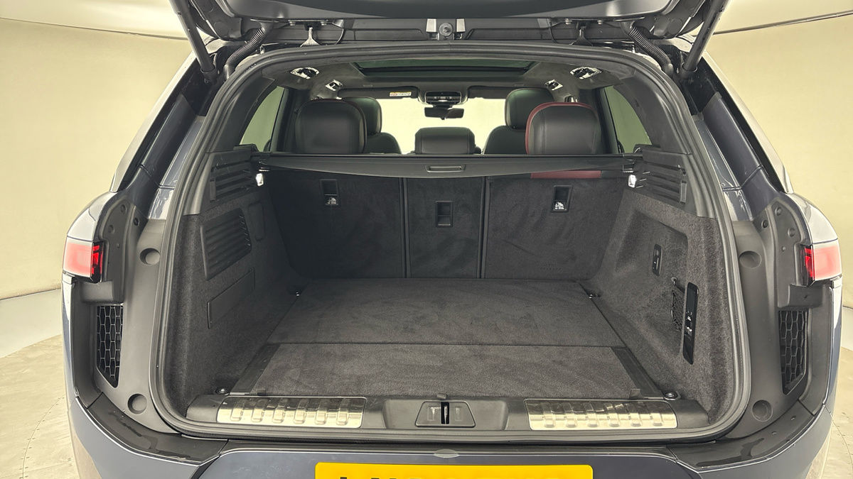 Land Rover Range Rover Sport Image 11