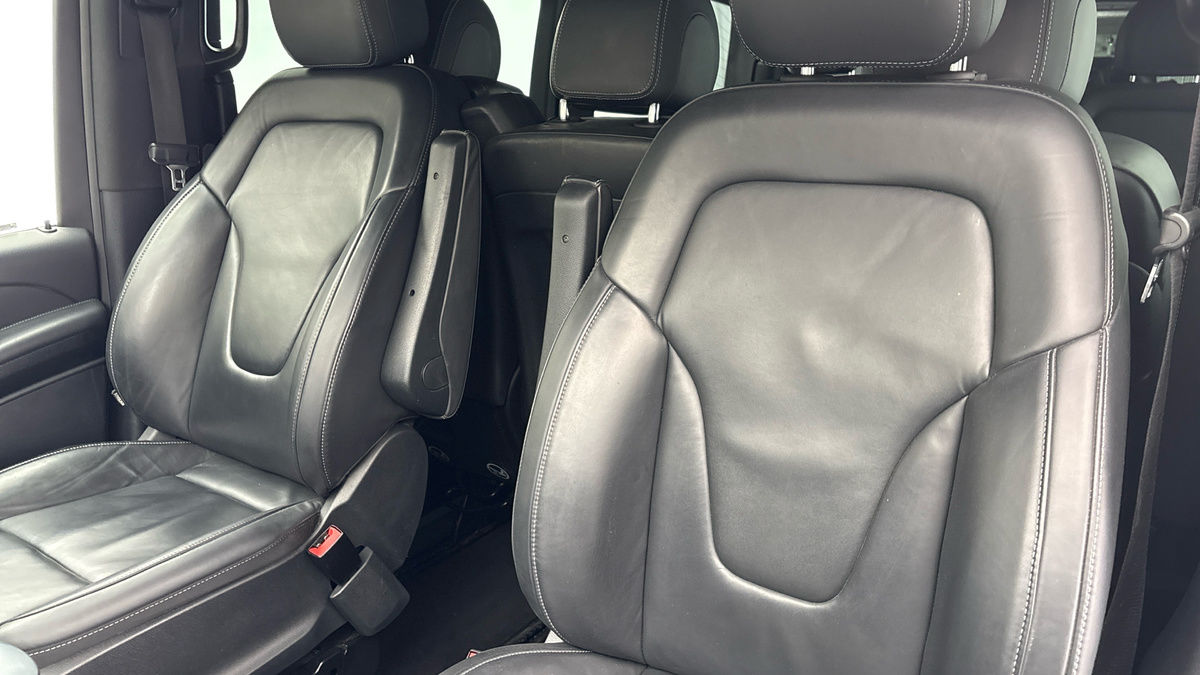 Mercedes-Benz V Class Image 7