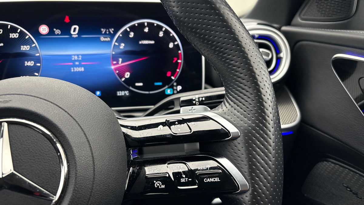 Mercedes-Benz C Class Image 14