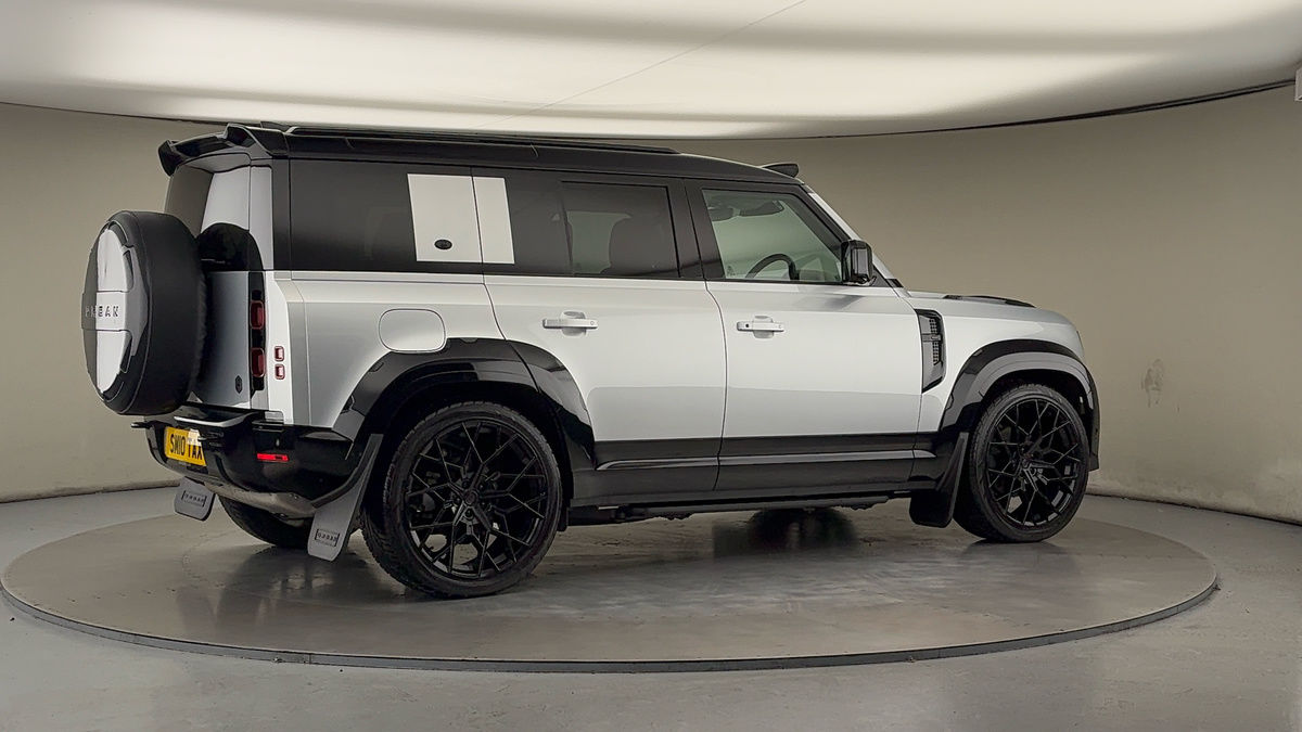 More views of Land Rover Defender 110