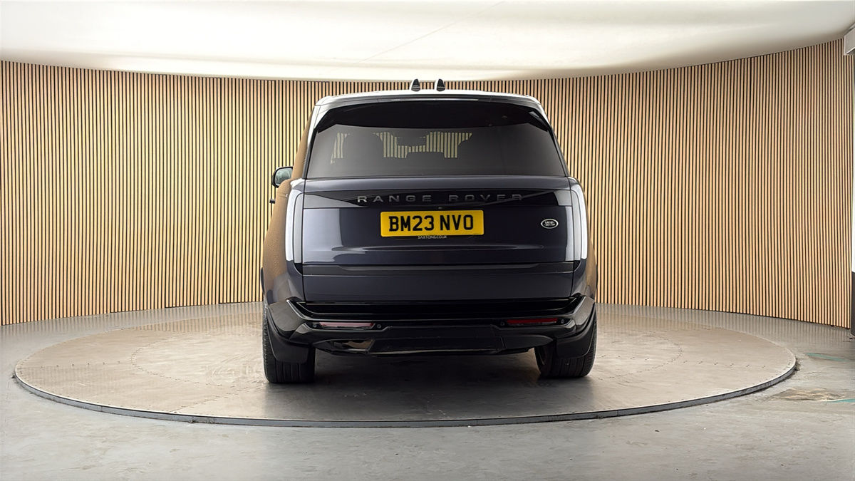 More views of Land Rover Range Rover