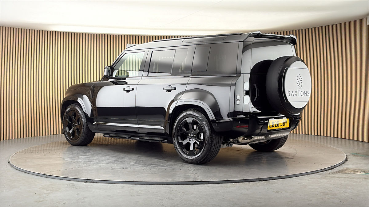More views of Land Rover Defender 110