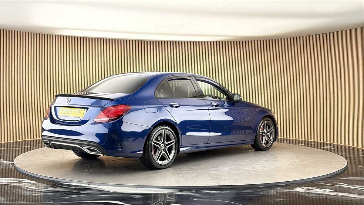 Mercedes-Benz C Class Image 21