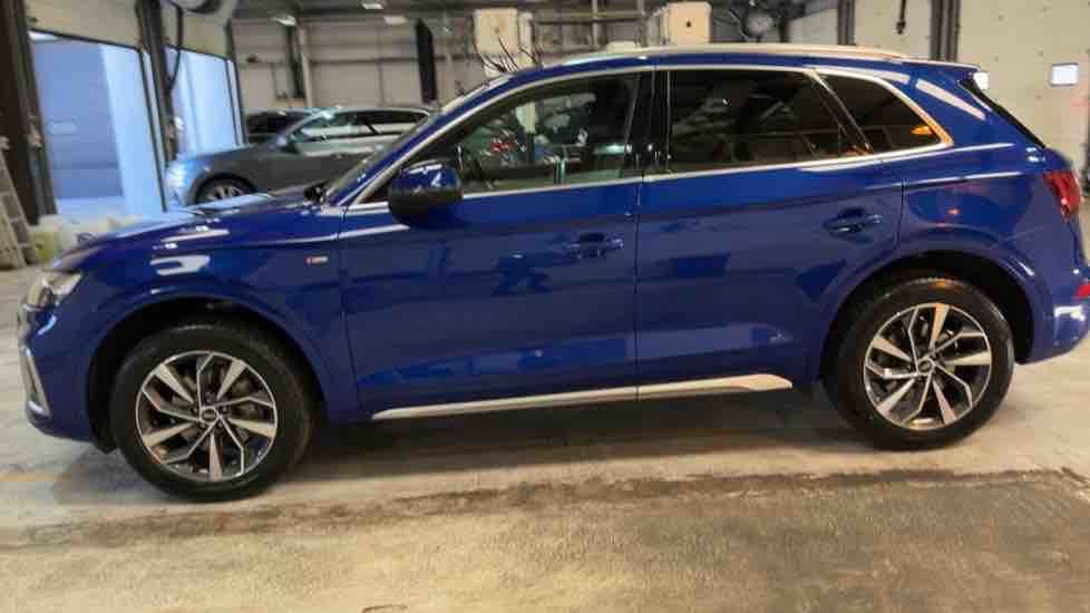 More views of Audi Q5