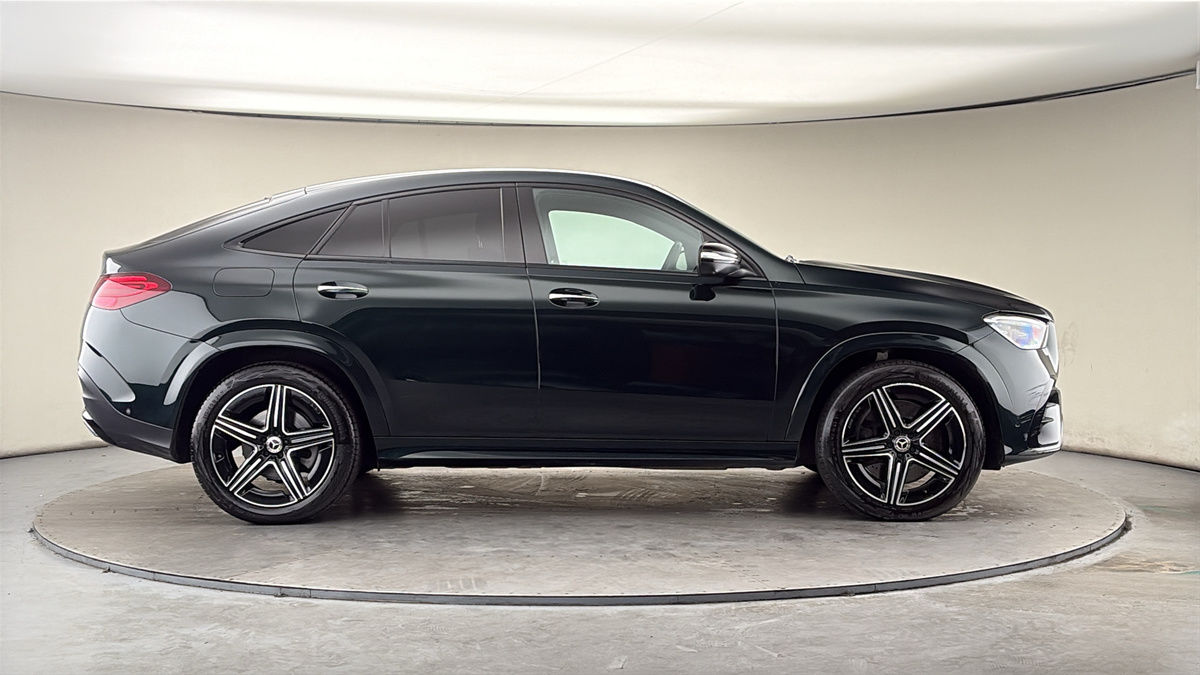 More views of Mercedes-Benz GLE