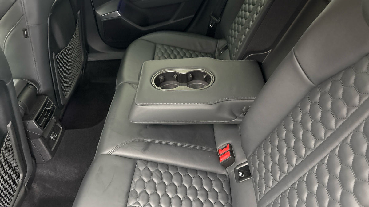 Audi RS3 Image 9