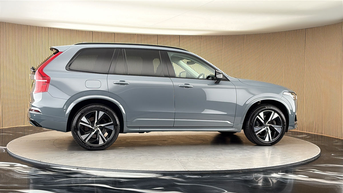 More views of Volvo XC90