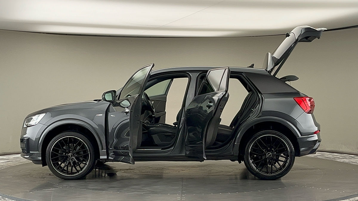 More views of Audi Q2