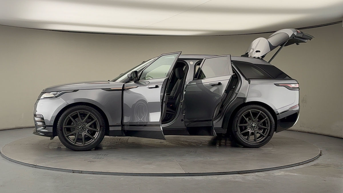 More views of Land Rover Range Rover Velar