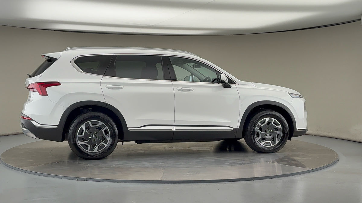 More views of Hyundai Santa Fe
