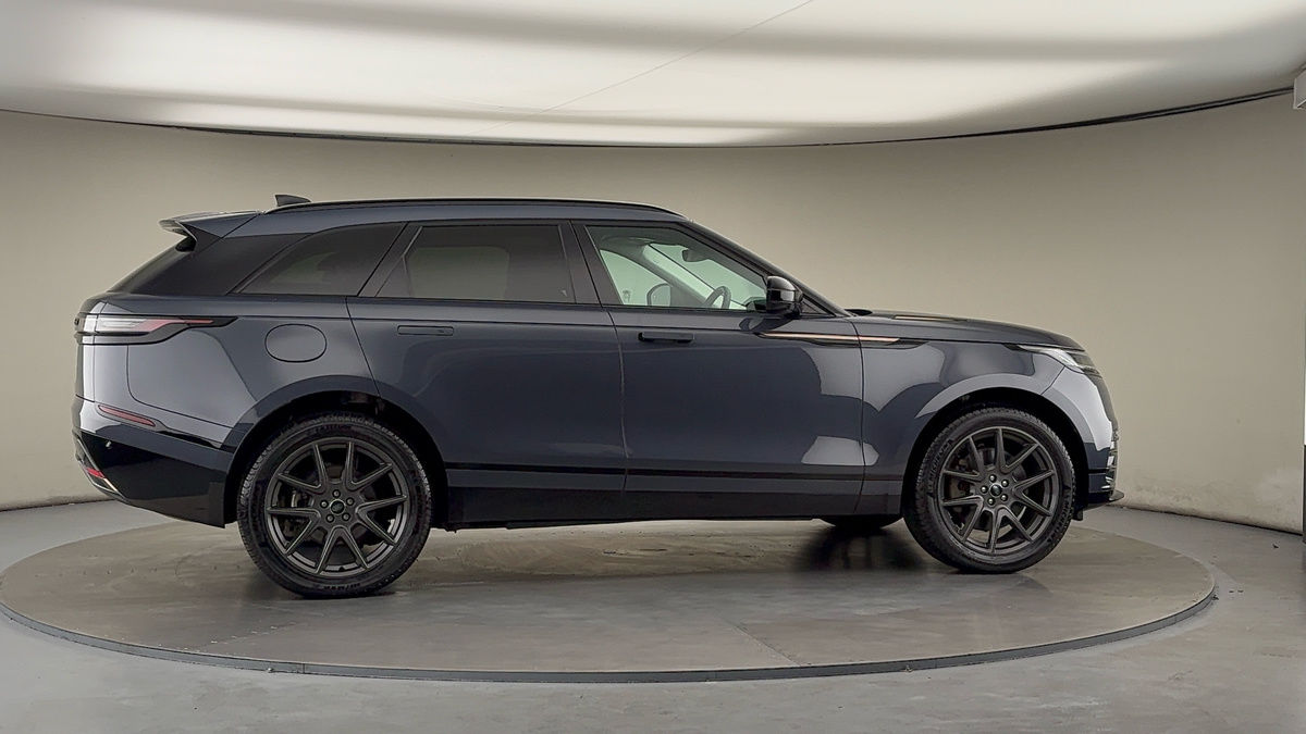 More views of Land Rover Range Rover Velar
