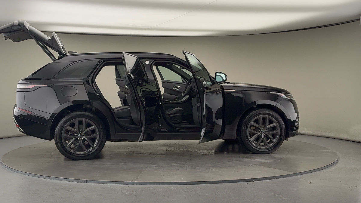 More views of Land Rover Range Rover Velar