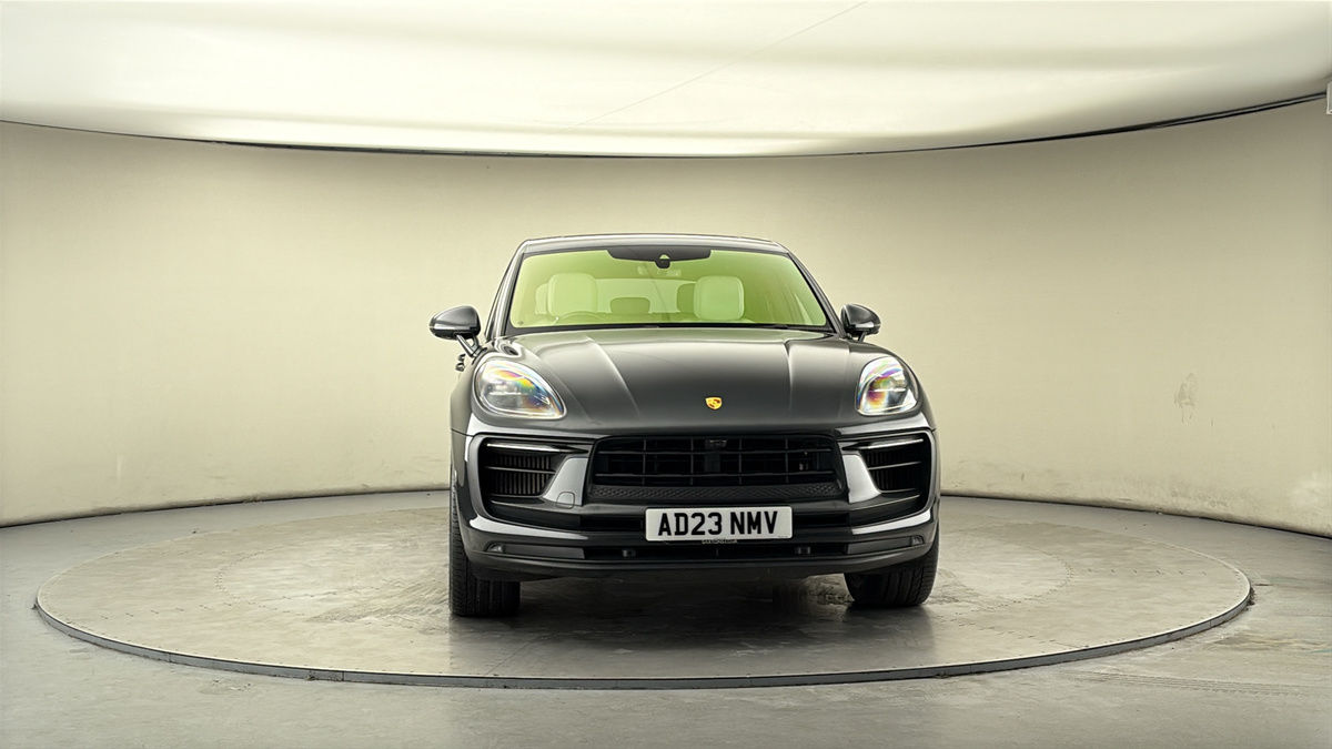 More views of Porsche Macan