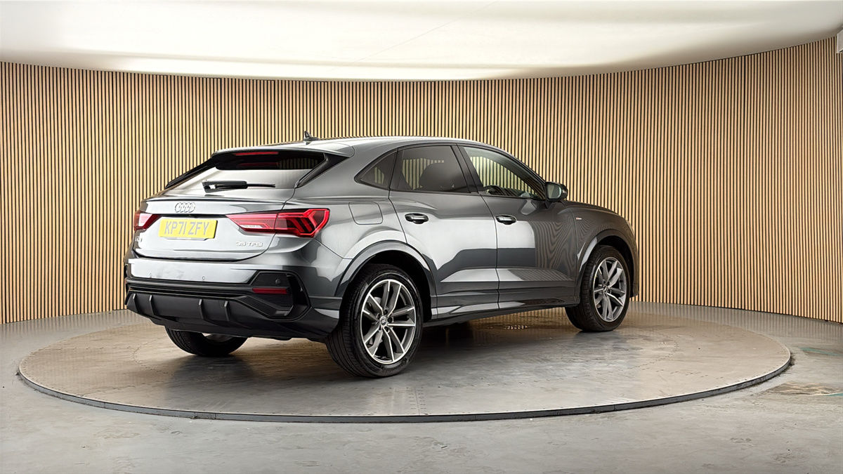 Audi Q3 Image 41