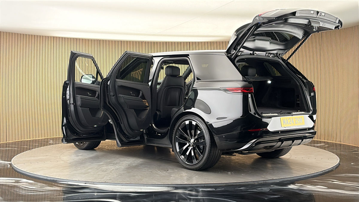 More views of Land Rover Range Rover Sport