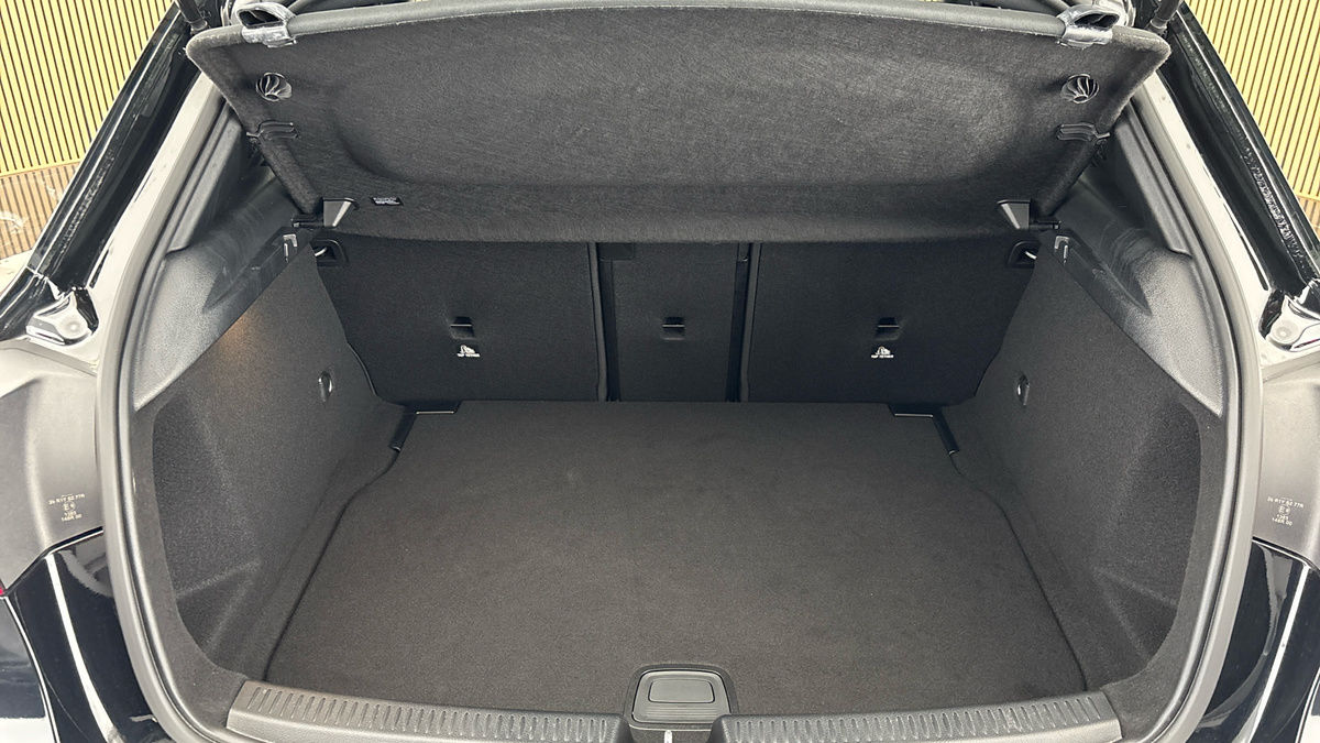 Mercedes-Benz A Class Image 11