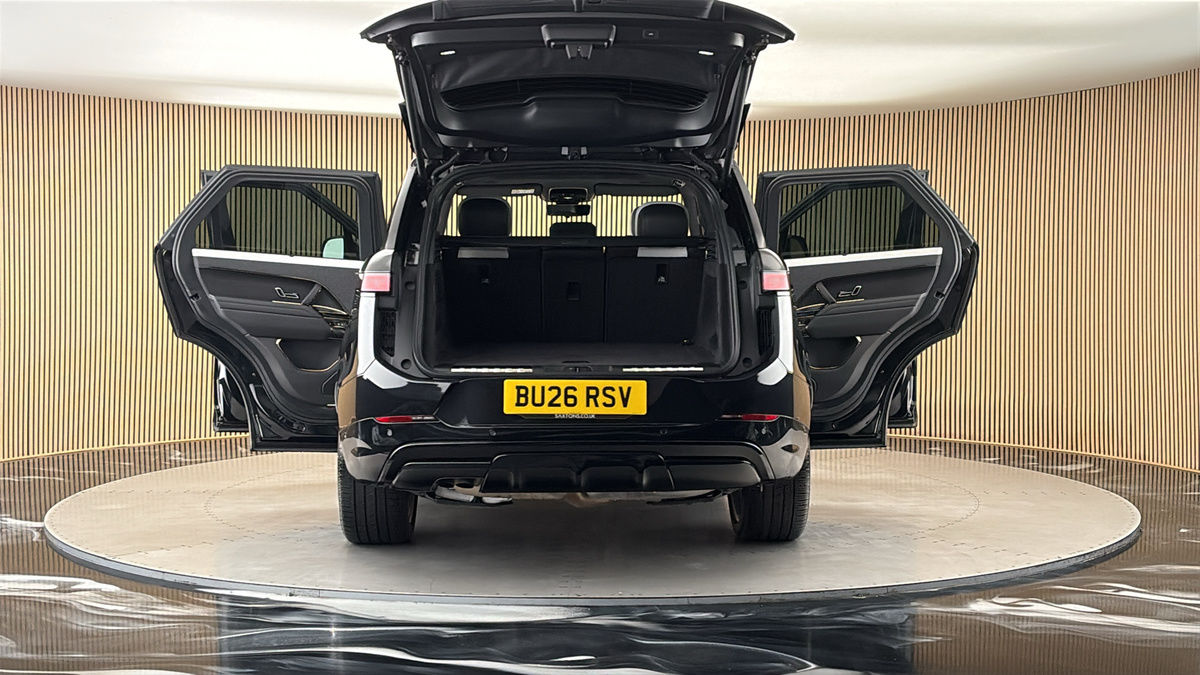 More views of Land Rover Range Rover Sport