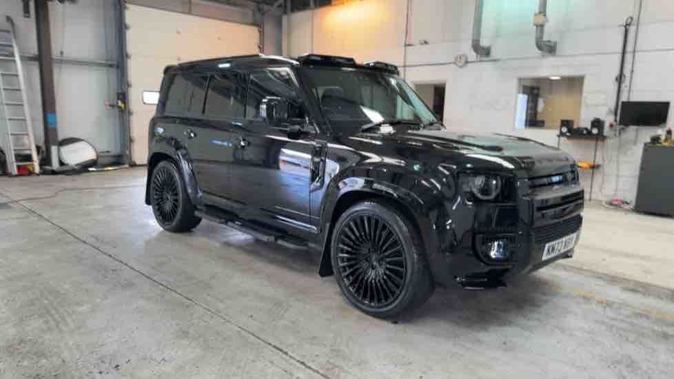 More views of Land Rover Defender 110
