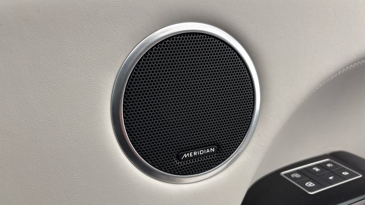 Land Rover Range Rover Sport Image 25