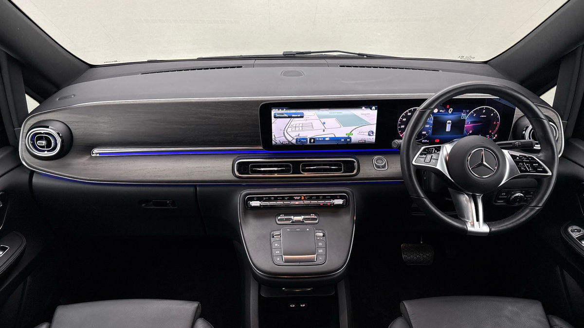 Mercedes-Benz V Class Image 12