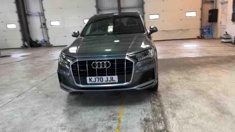 More views of Audi Q7