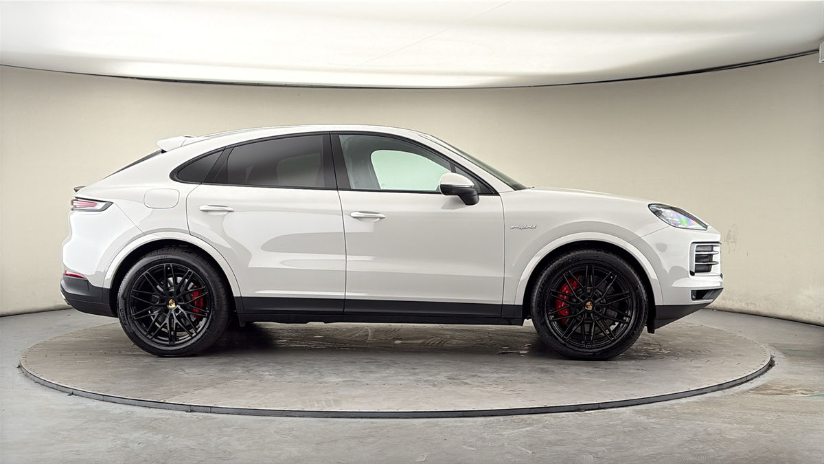 More views of Porsche Cayenne