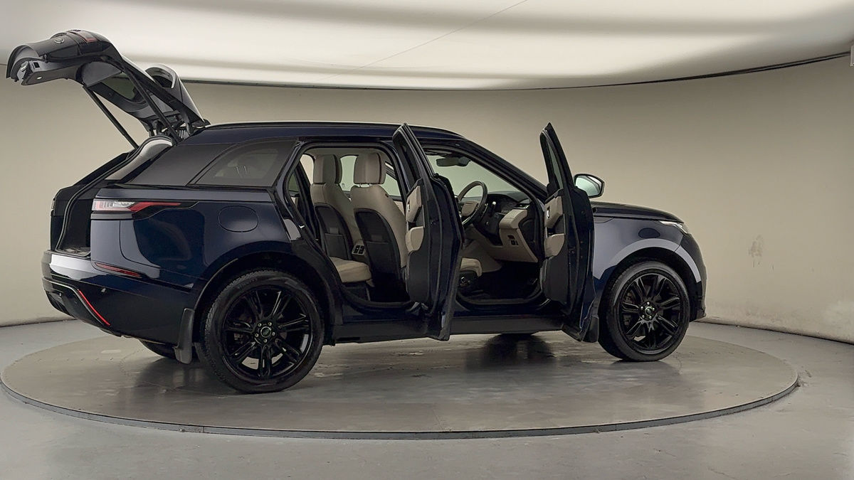 More views of Land Rover Range Rover Velar