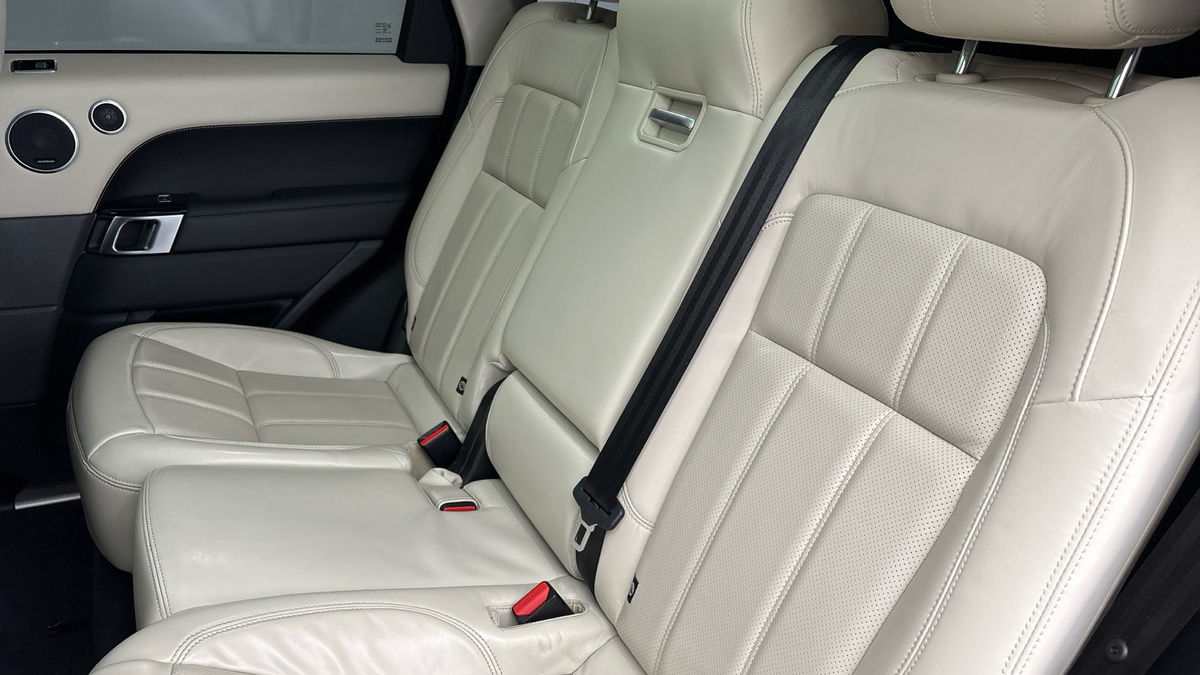 Land Rover Range Rover Sport Image 8