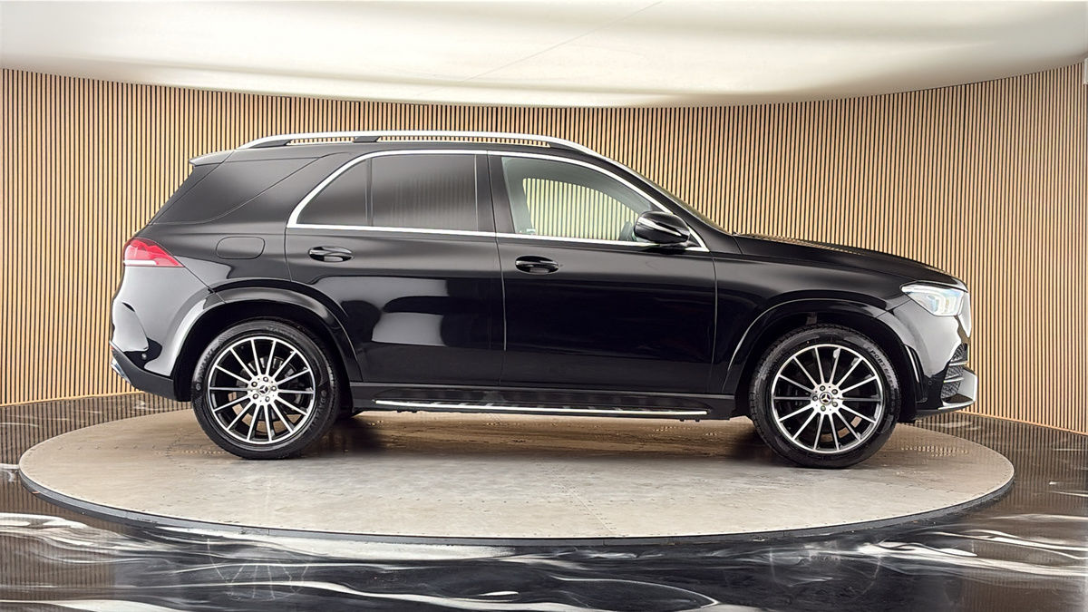 More views of Mercedes-Benz GLE