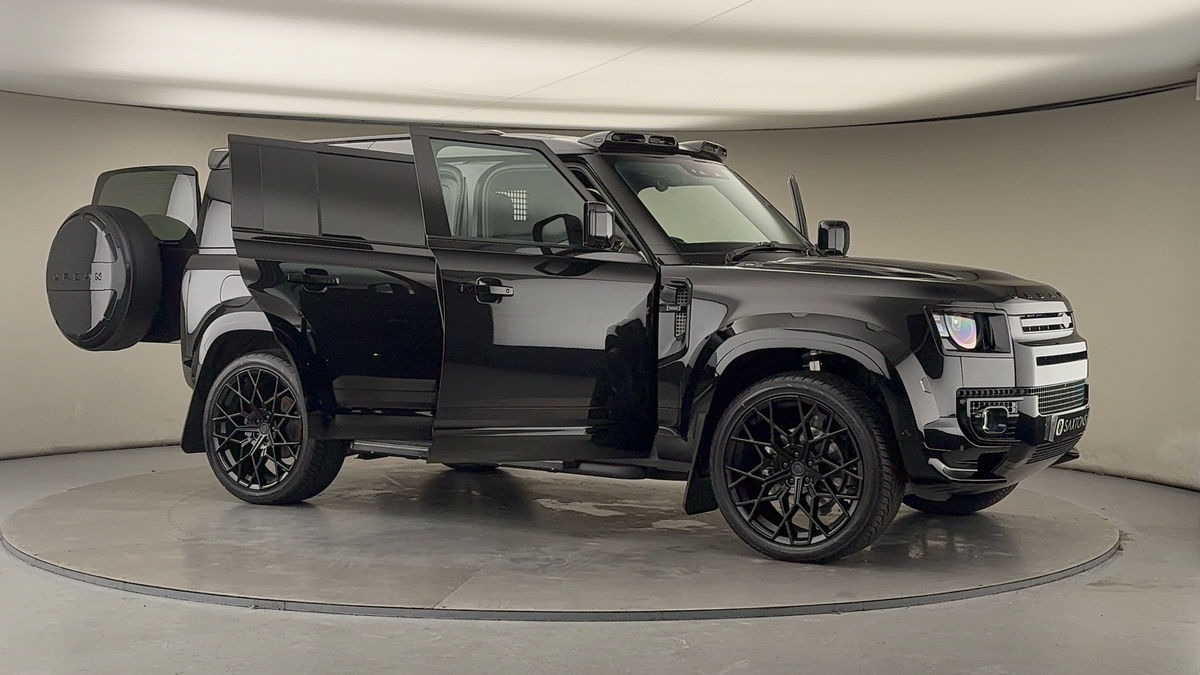 More views of Land Rover Defender 110