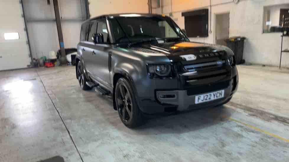 More views of Land Rover Defender 110