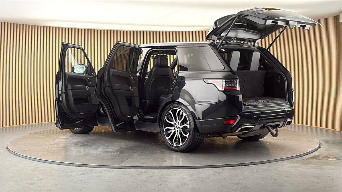 More views of Land Rover Range Rover Sport