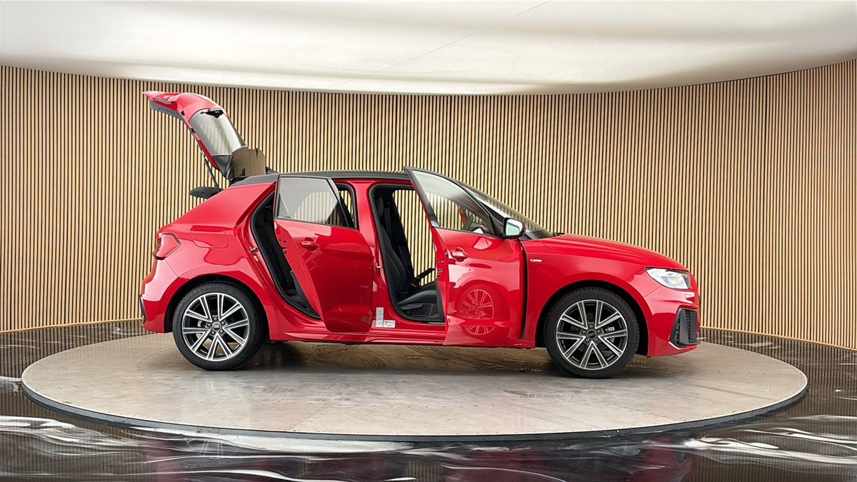 More views of Audi A1