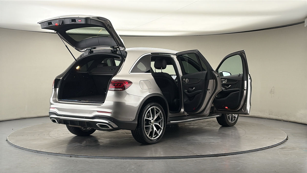 More views of Mercedes-Benz GLC