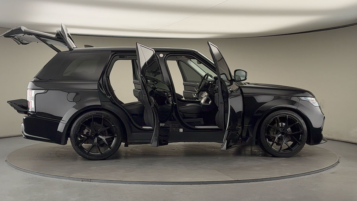 More views of Land Rover Range Rover