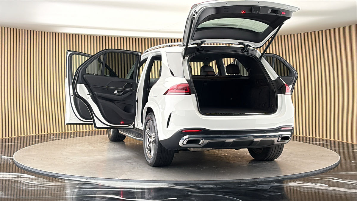 More views of Mercedes-Benz GLE