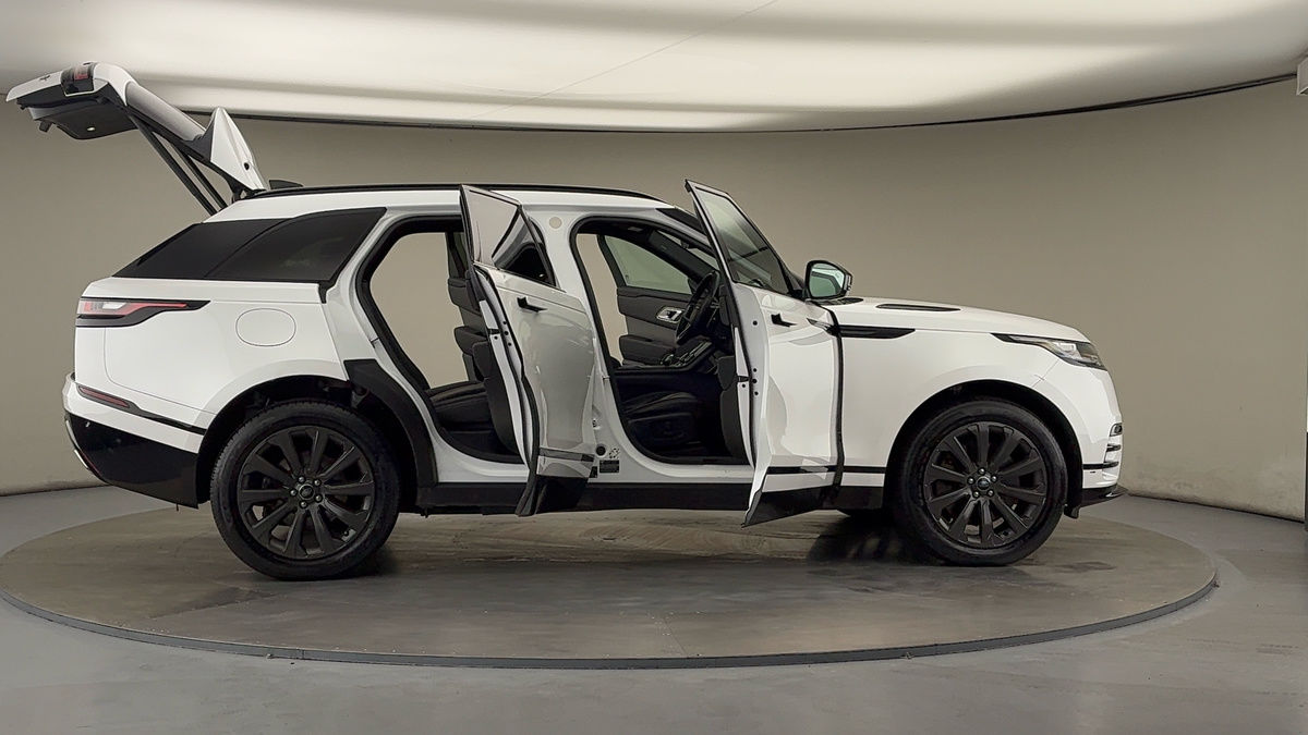 More views of Land Rover Range Rover Velar