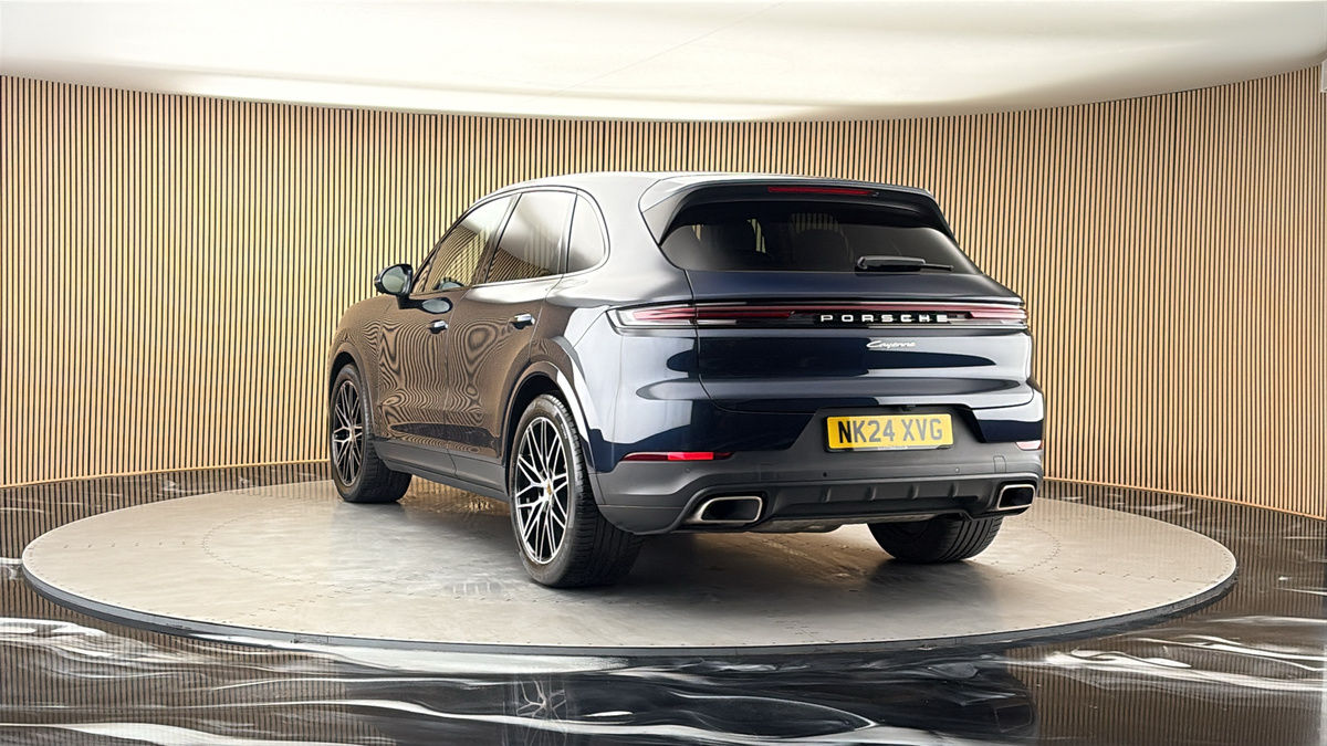 More views of Porsche Cayenne