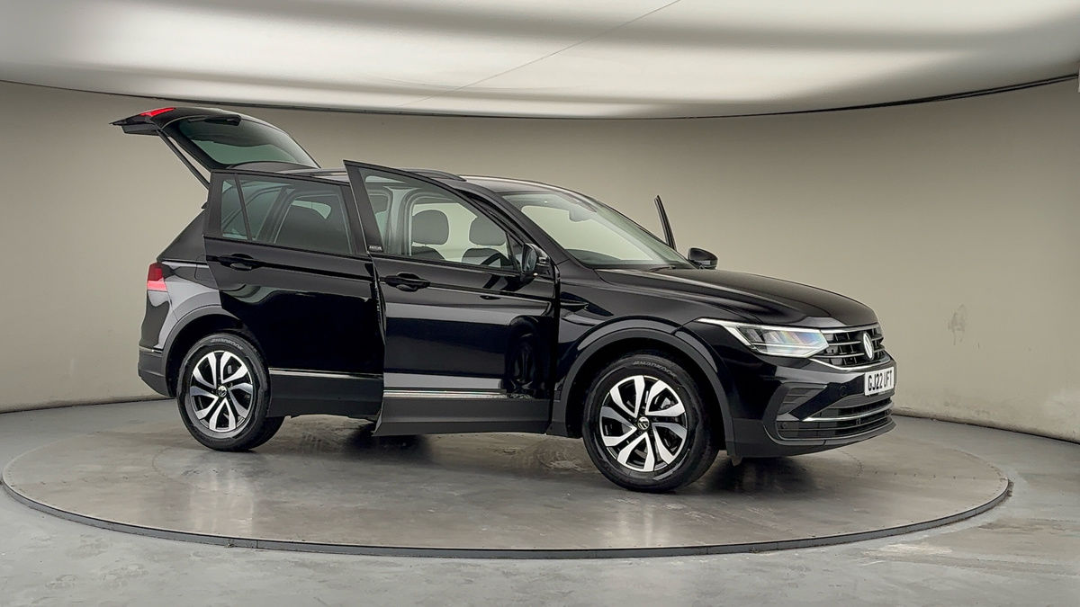 More views of Volkswagen Tiguan
