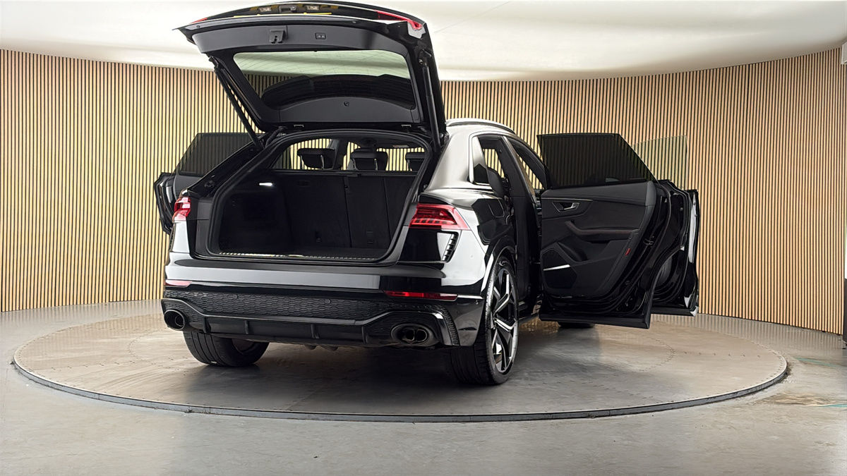 More views of Audi RSQ8