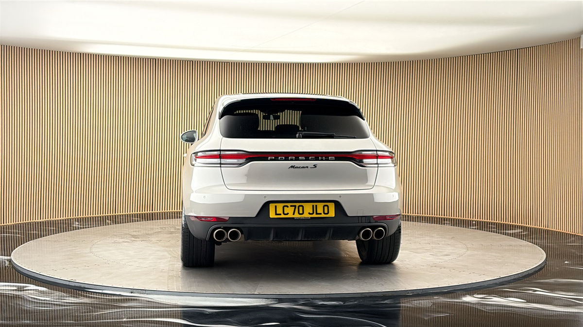 More views of Porsche Macan