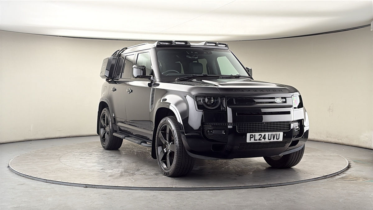 More views of Land Rover Defender 110